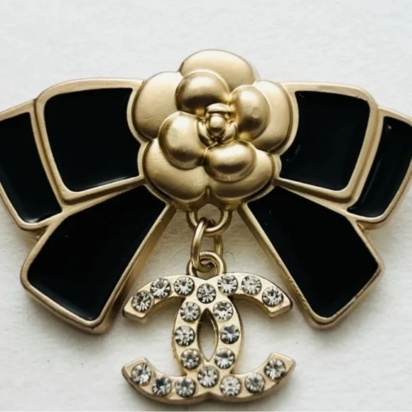 Chanel Brooch - Made in France💎 - Picture 1 of 3